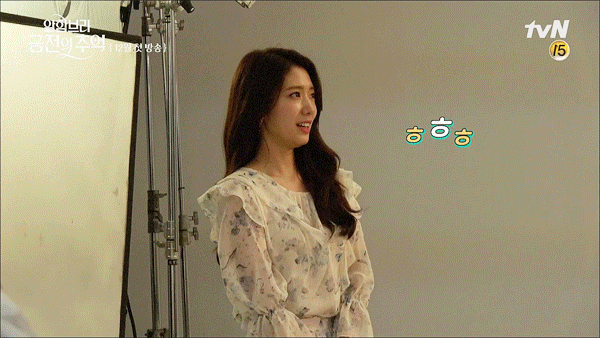 [알함브라] 현빈이 박신혜 웃기는 법 + 키 작게 만드는 방법.jpgif | 인스티즈