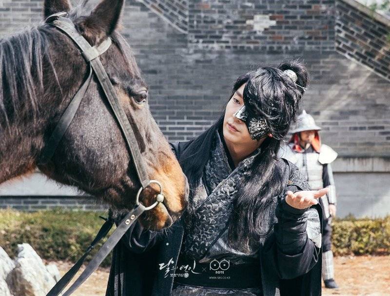 [달의연인보보경심려] 의상이 화려하고 고급스러운데 티를 안내는 드라마 | 인스티즈