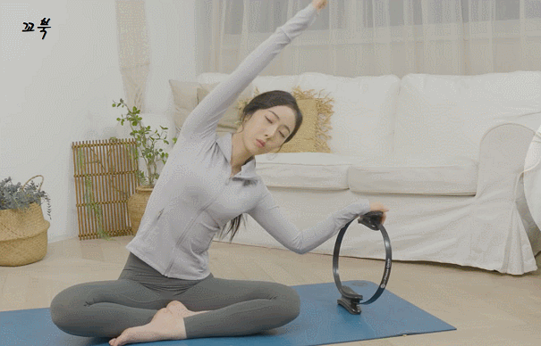 여자친구 신비가 몸매 관리하는 방법.gif | 인스티즈