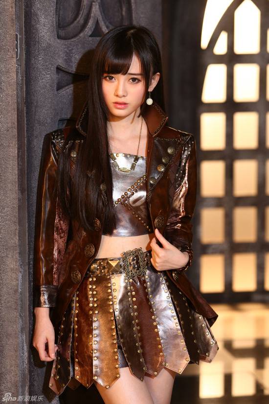 요즘 중국에서 제일 인기많은 여아이돌.jpg | 인스티즈