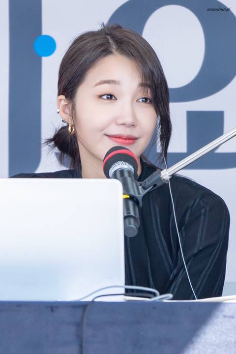 도서관을 가야해서 에이핑크 정은지.jpg | 인스티즈