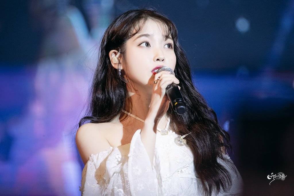 아이유는 어쩜 이리 이쁘지.jpgif | 인스티즈