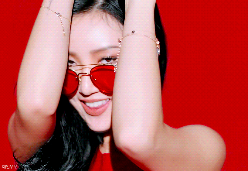 여자 연예인으로 재구성 해본 패션잡지 의인화.gif | 인스티즈