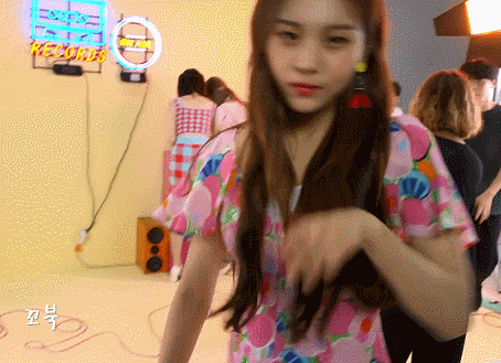 여자친구 엄지.jpgif | 인스티즈