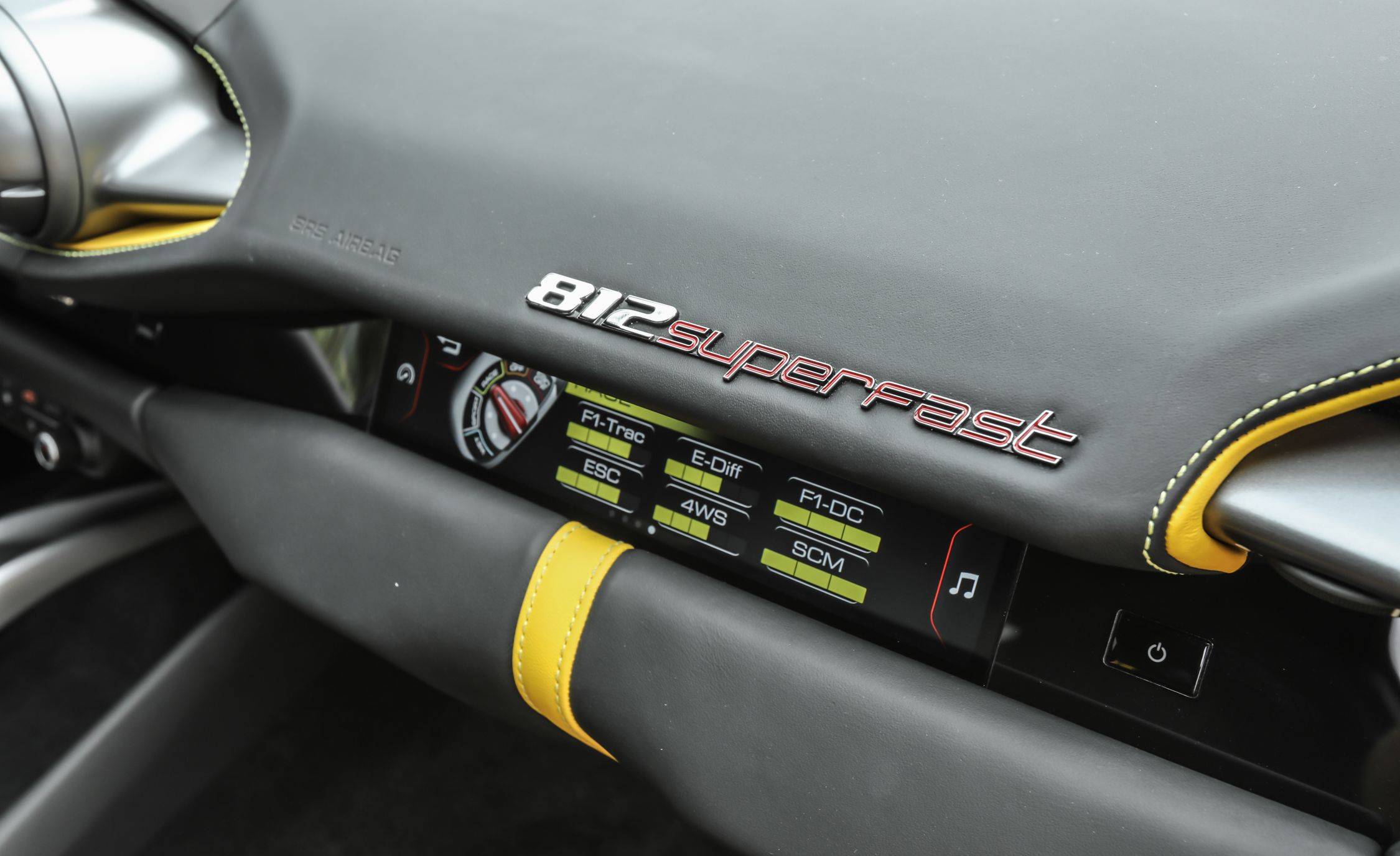 2018 페라리 812 슈퍼패스트 [데이터주의] | 인스티즈