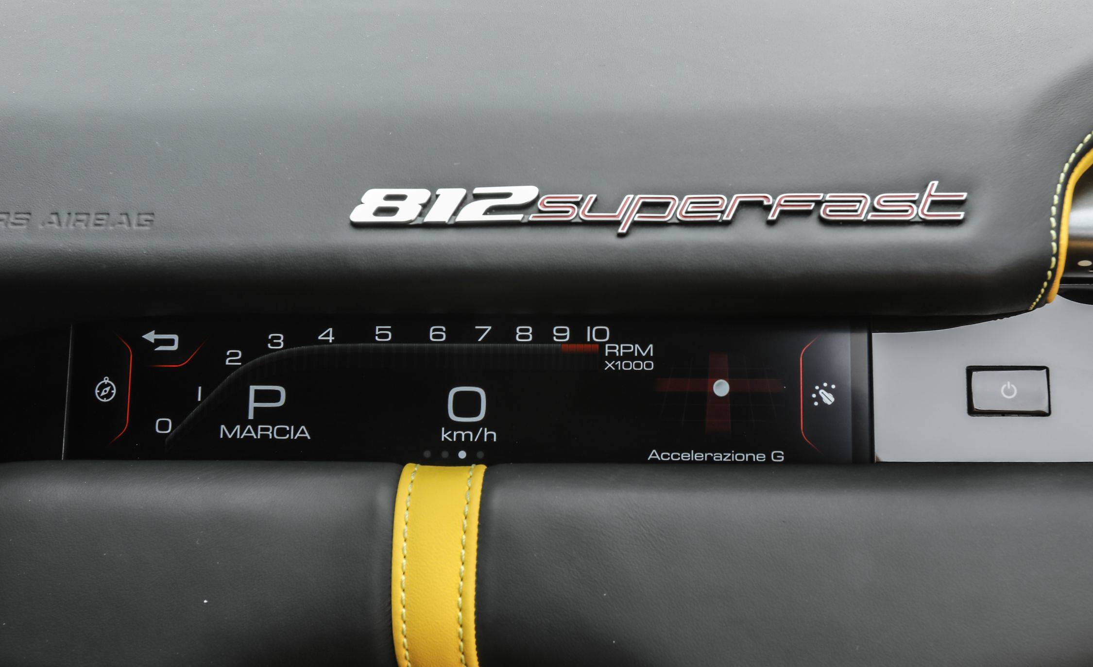 2018 페라리 812 슈퍼패스트 [데이터주의] | 인스티즈