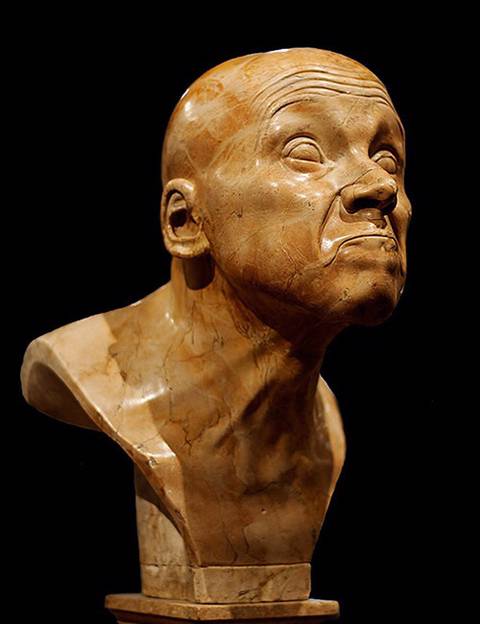 말 싸움 밀리면 꼭 이런 표정 짓는 사람은 어디에나 있다.jpg | 인스티즈