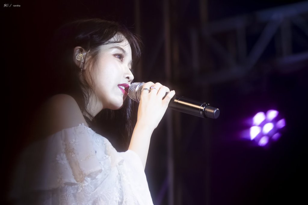 아이유는 어쩜 이리 이쁘지.jpgif | 인스티즈