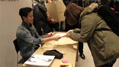 연예인들의 민망한 상황.gif | 인스티즈