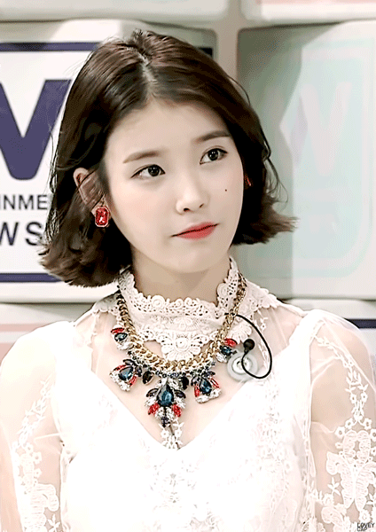 아이유 단발로 레전드 찍던날.jpgf | 인스티즈