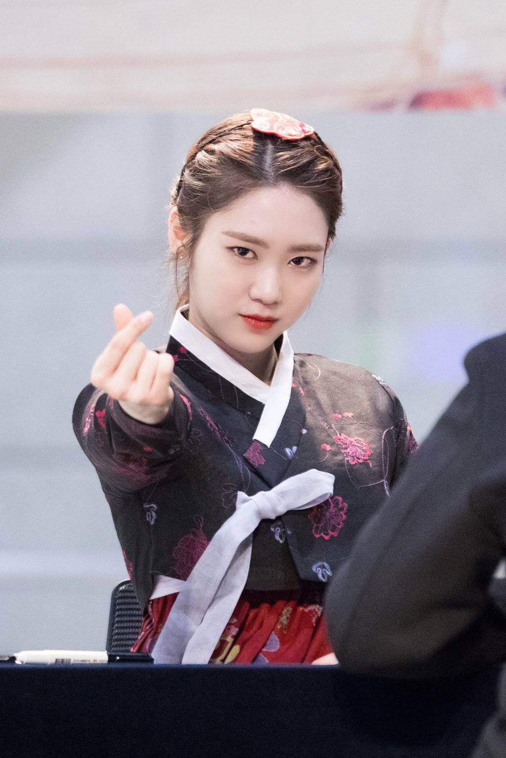 한복을 자주 입는 여자 아이돌 | 인스티즈