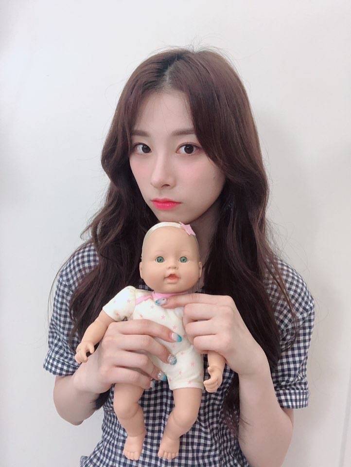 로켓펀치 페북 (feat. 윤경) | 인스티즈