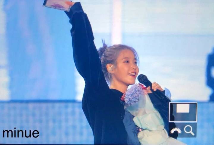 아이유 광주 토요일 콘서트 직찍,셋리스트 | 인스티즈