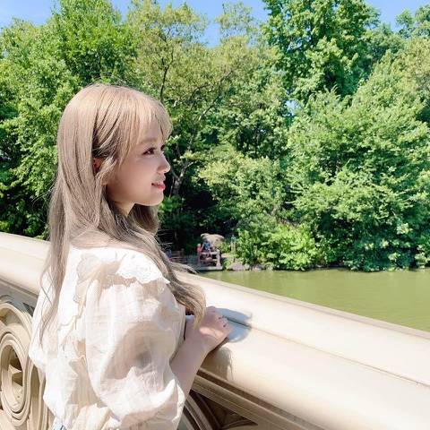 한달전 NY에서 행복한 시간 보냈던 아이즈원 | 인스티즈