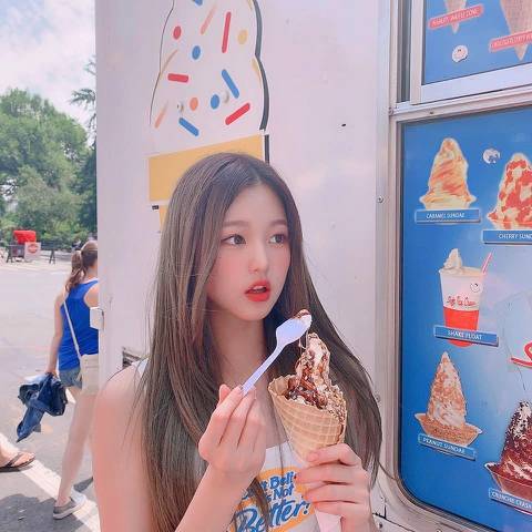 한달전 NY에서 행복한 시간 보냈던 아이즈원 | 인스티즈