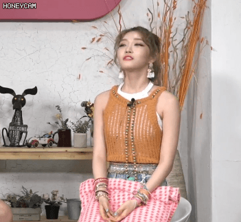 아이오아이 멤버들 특징 따라하는 청하.GIF | 인스티즈