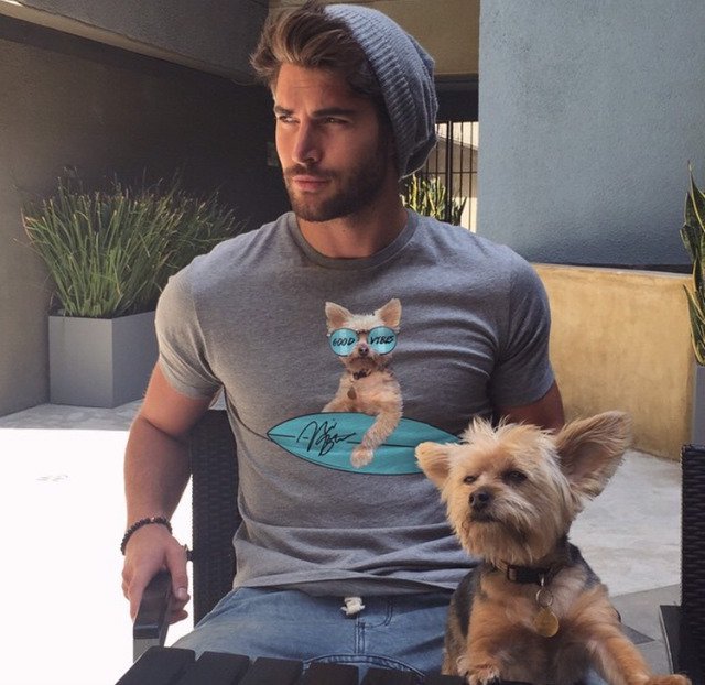 어느 모델이 키우고 있는 강아지....jpg | 인스티즈