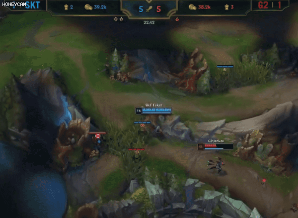 G2 전에서 아쉬웠던 페이커 플레이들.GIF | 인스티즈