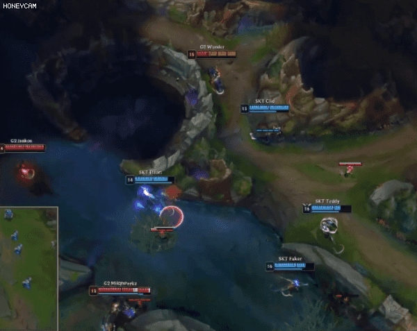 G2 전에서 아쉬웠던 페이커 플레이들.GIF | 인스티즈