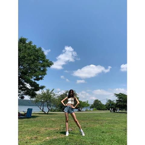 한달전 NY에서 행복한 시간 보냈던 아이즈원 | 인스티즈