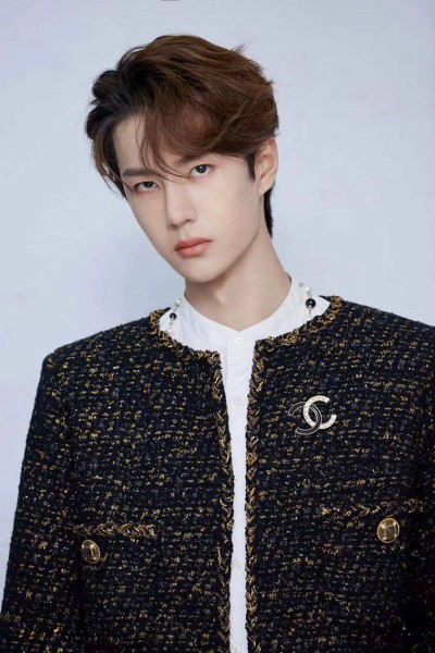 [진정령] 중국 드라마판이 검열을 피하기 위해 남X남 동성애를 사회주의 형제애로 포장하는 법(3탄).gif | 인스티즈