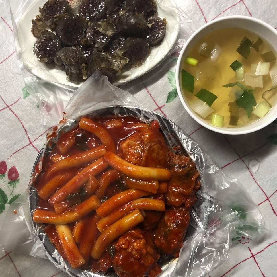 서울 서대문구의 한 유명 떡볶이집 | 인스티즈