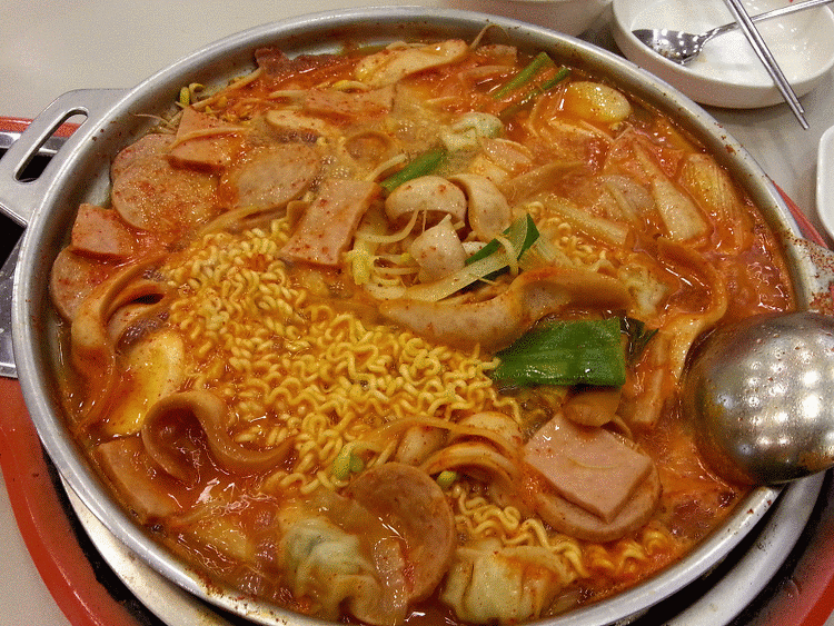 부대찌개가 맛있는 이유.jpgif | 인스티즈