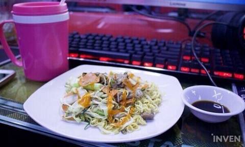 한국인이 차린 베트남 PC방.jpg | 인스티즈