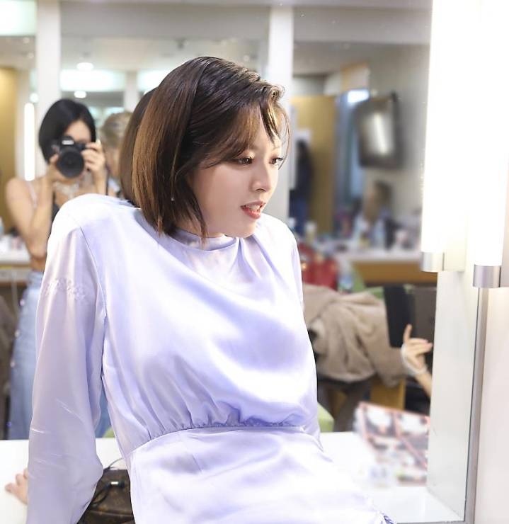 정연이가 직접 찍은 트와이스 멤버들 대기실 사진들 | 인스티즈