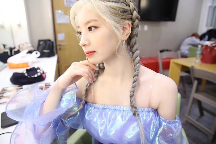 정연이가 직접 찍은 트와이스 멤버들 대기실 사진들 | 인스티즈