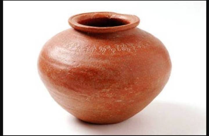 1500원에 구입한 꽃병이 사실은 1억짜리 도자기 | 인스티즈