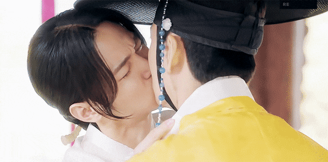 키스신 후 배우들 반응.gif | 인스티즈