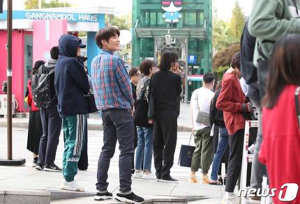 트와이스 정연 따라다니는 심각한 사생팬 | 인스티즈