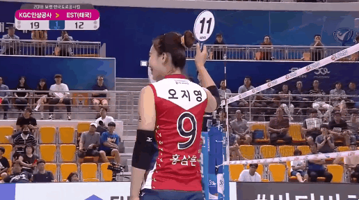 아직도 깨지지 않는 여배 올스타 스파이크 서브 퀸 기록.gif | 인스티즈