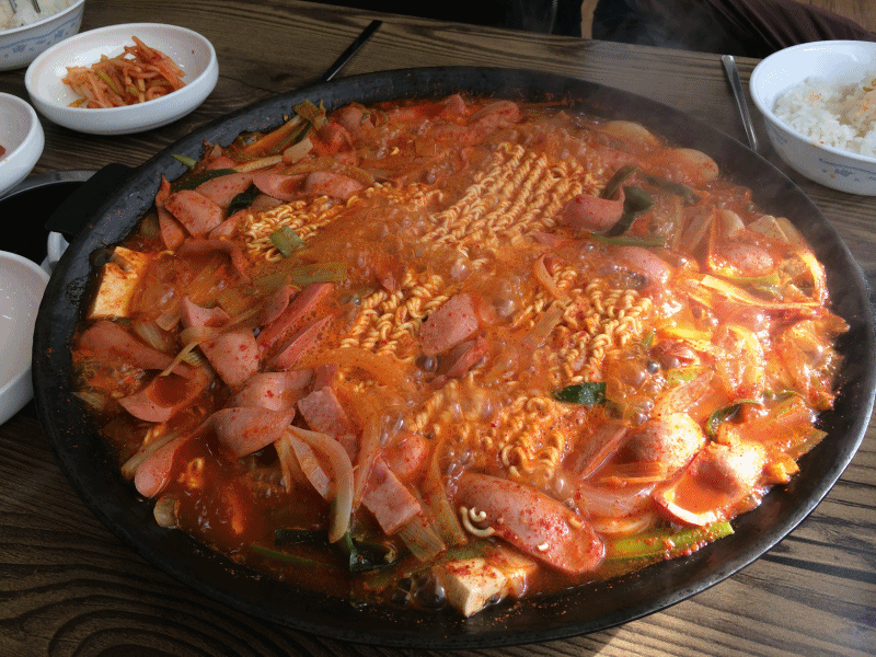 부대찌개가 맛있는 이유.jpgif | 인스티즈
