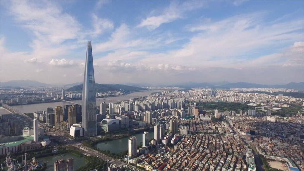 외국 유투버의 2000만원으로 48시간 서울 여행하기 .JPG | 인스티즈
