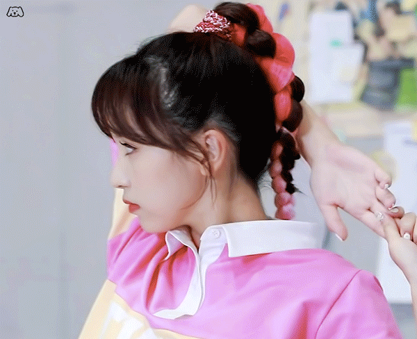 친오빠 카이처럼 럭비하기엔 넘 갸날픈 미나 | 인스티즈