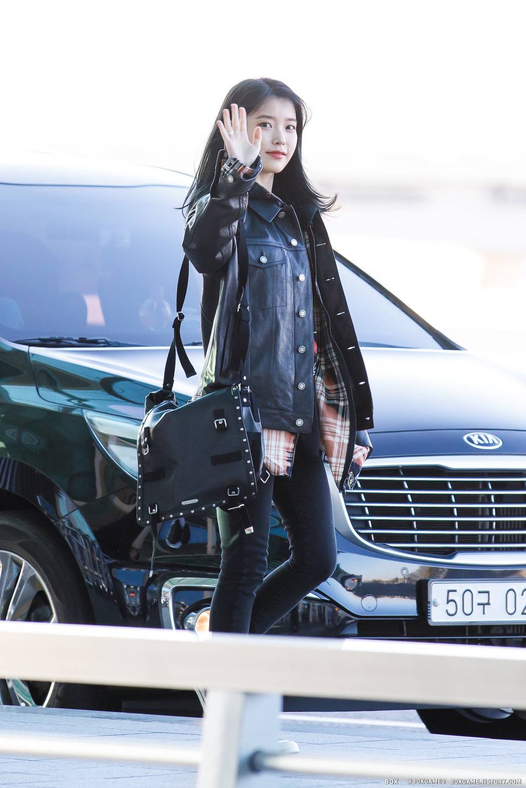 출국하는 아이유 미모.jpg | 인스티즈