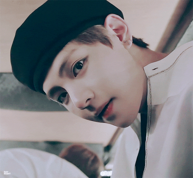 눈썹 보이면 좀 많이 잘 생긴 BTS 뷔.jpgif | 인스티즈