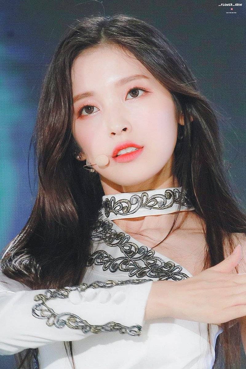 연도별로 보는 오마이걸 아린이의 성장과정.jpgif | 인스티즈