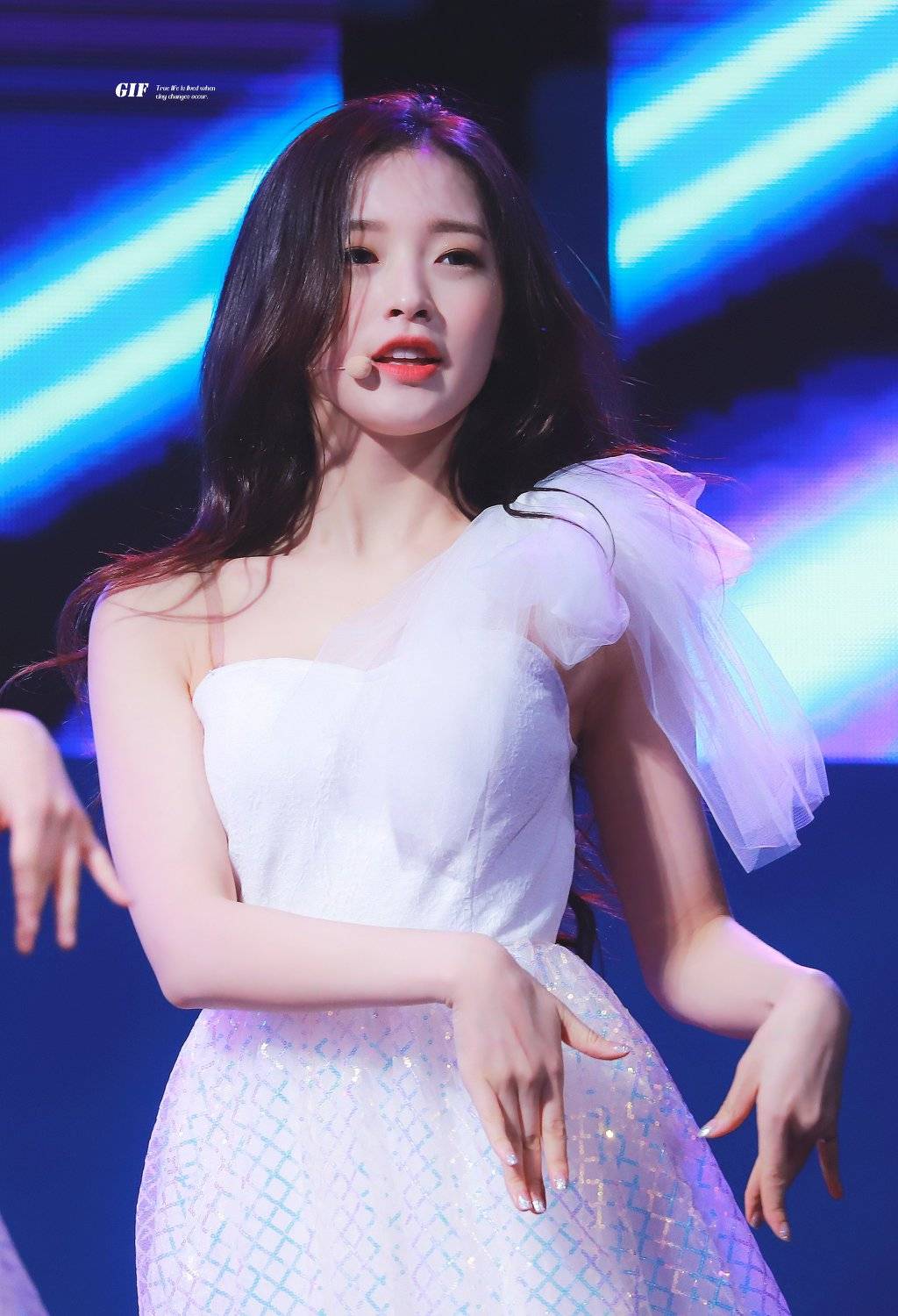 연도별로 보는 오마이걸 아린이의 성장과정.jpgif | 인스티즈