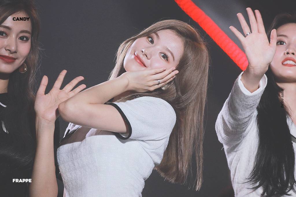 주말에 보는 사나.jpgif | 인스티즈