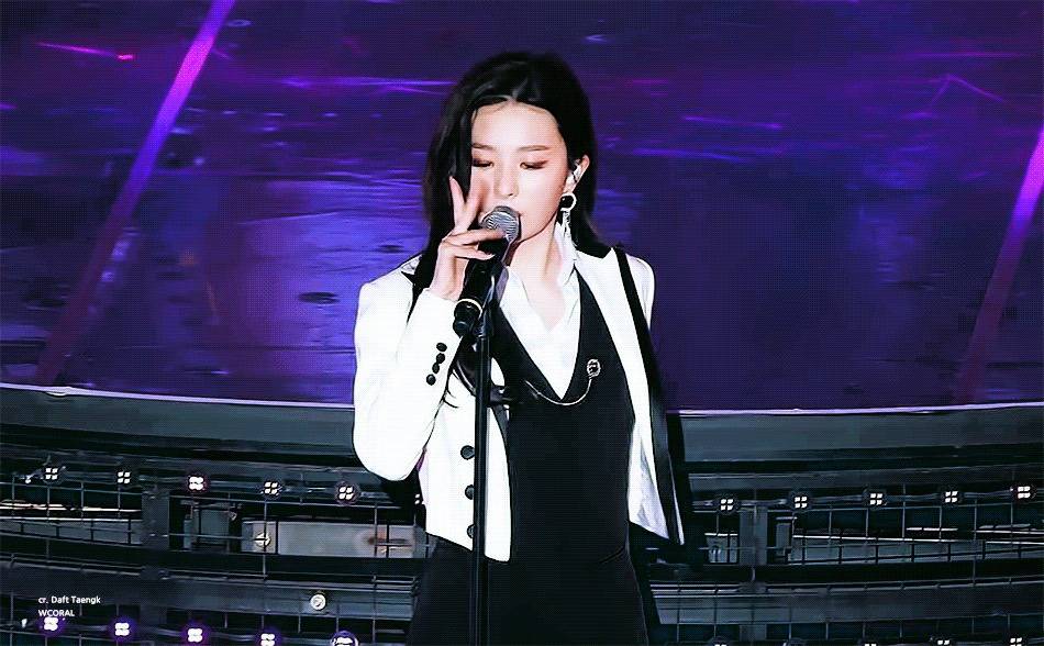 붉은 융단의 하리보 슬기 | 인스티즈