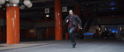 오토바이 뺏어타는 방법.gif | 인스티즈