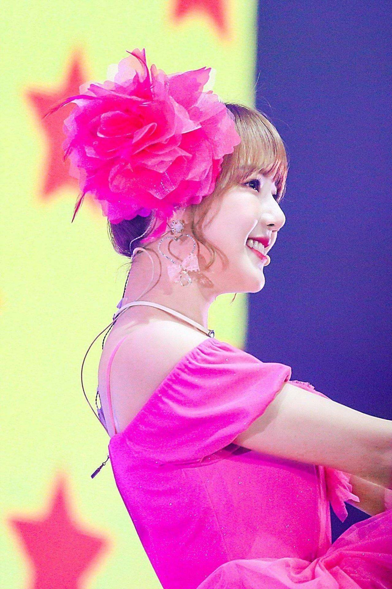 은근히 미인이지만 가끔은 귀여운거 같기도 한 여자친구 예린이.jpgif | 인스티즈