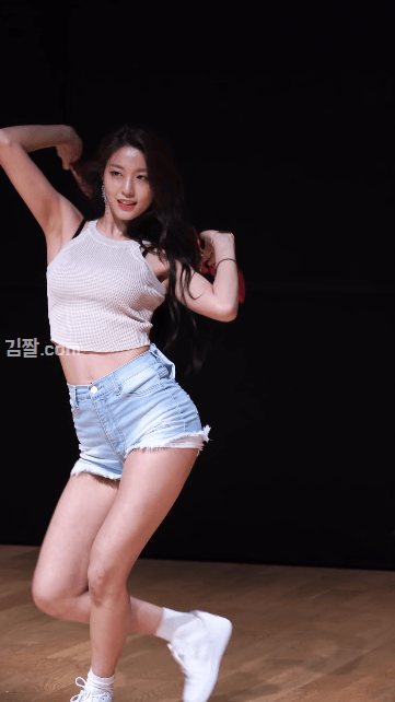 AOA 설현 180623 - 빙글뱅글+Excuse me+심쿵해+사뿐사뿐 K-POP 커버댄스 페스티벌 | 인스티즈