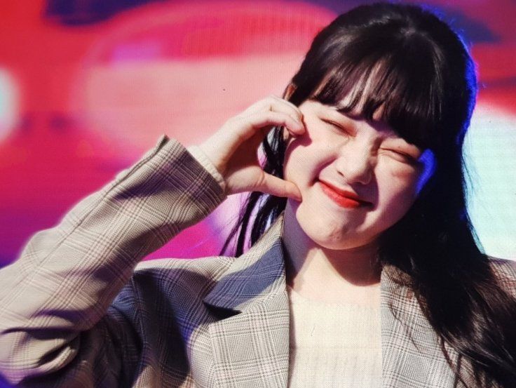 은근히 미인이지만 가끔은 귀여운거 같기도 한 여자친구 예린이.jpgif | 인스티즈