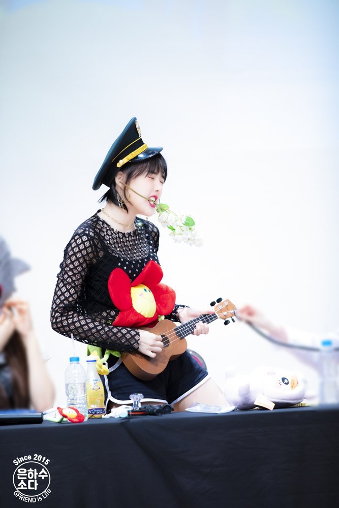 은근히 미인이지만 가끔은 귀여운거 같기도 한 여자친구 예린이.jpgif | 인스티즈