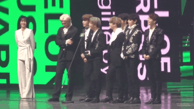 점점 연예인 덕후들이 많아지는 BTS ㄷㄷ | 인스티즈