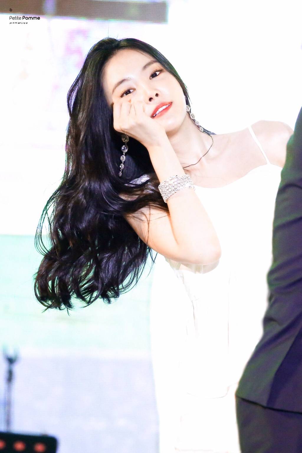 [에이핑크] 갑자기 맘스터치가 땡겨서 나은이 | 인스티즈